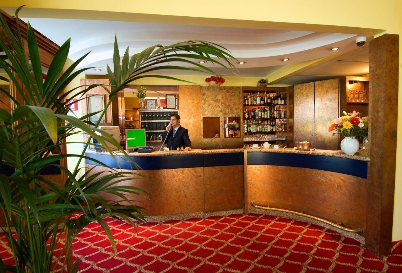 Hotel Cinque Giornate Milão Exterior foto